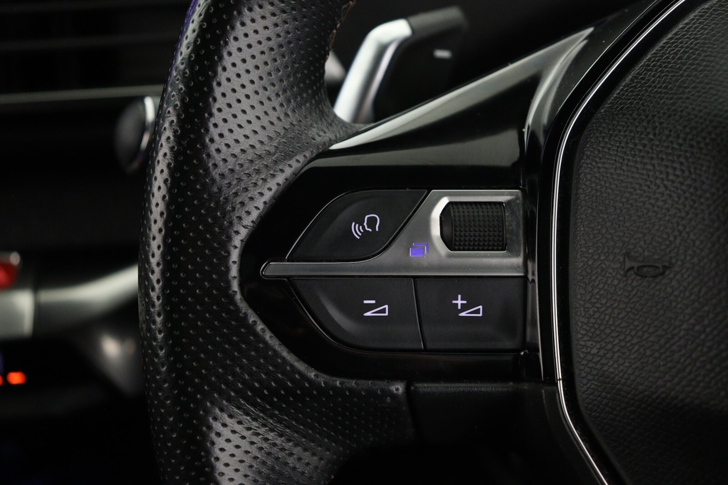 Used Peugeot 5008 2019 for sale - 77640665: Photo 29