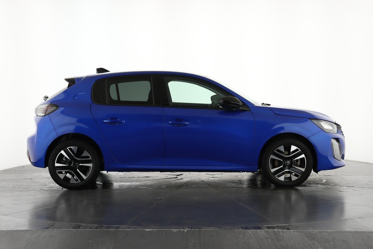 Used Peugeot 208 2023 for sale - 76871908: Photo 5