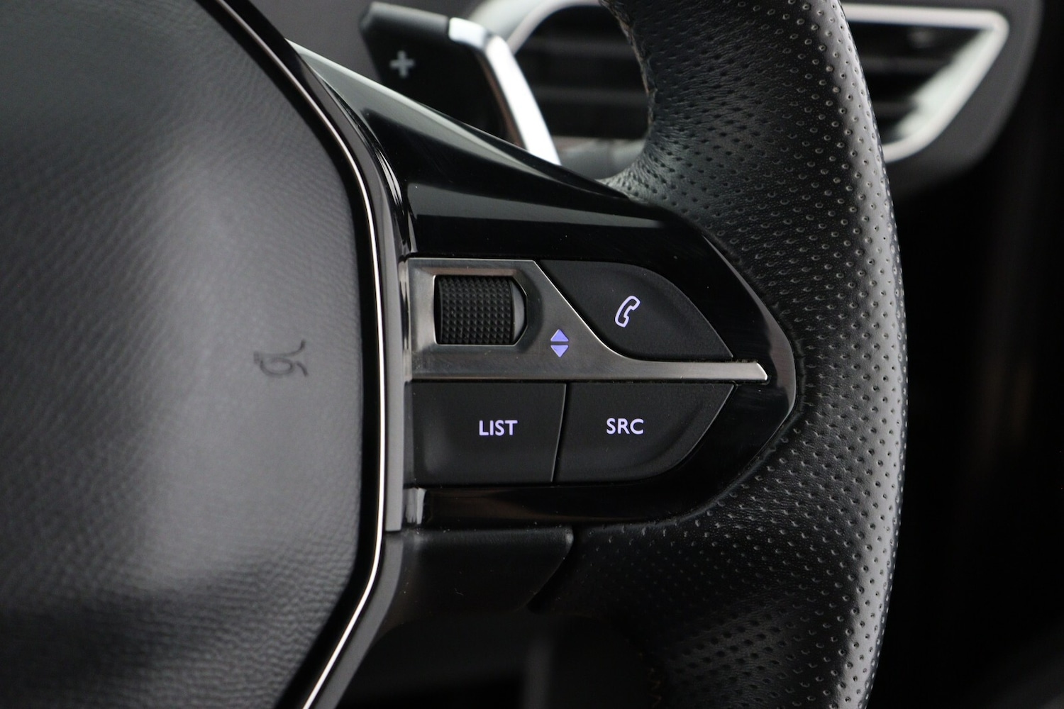 Used Peugeot 3008 2020 for sale - 76871916: Photo 23