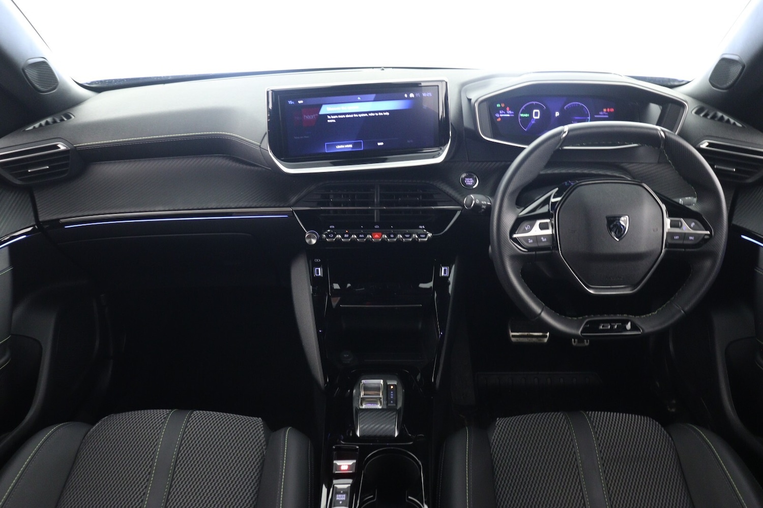 Used Peugeot 2008 2024 for sale - 77619119: Photo 15