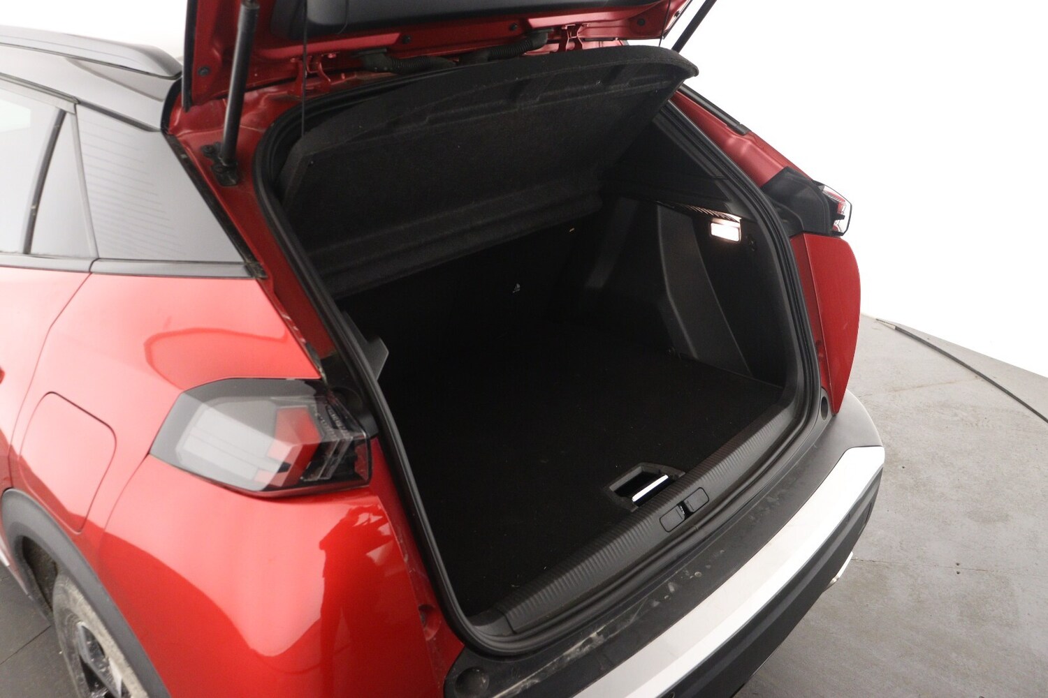 Used Peugeot 2008 2022 for sale - 77449789: Photo 10