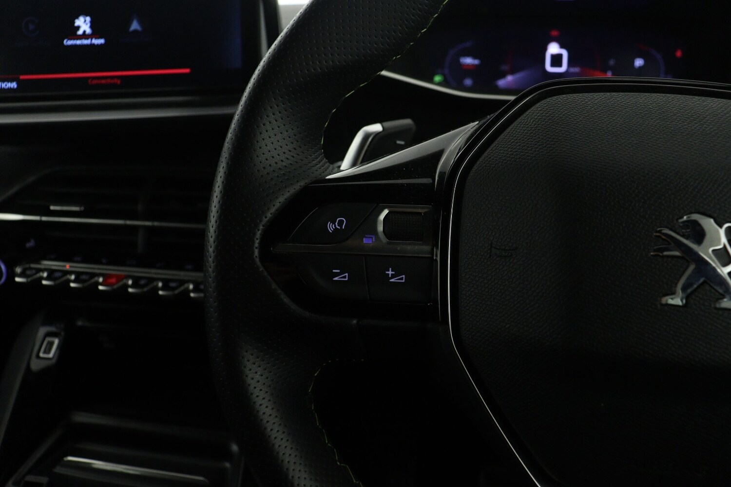 Used Peugeot 2008 2022 for sale - 77449789: Photo 21