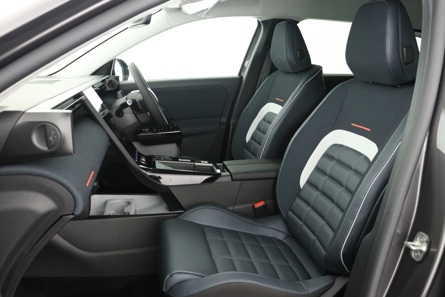 Used Citroen C5 Aircross 2025 for sale - 76615498: Photo 11