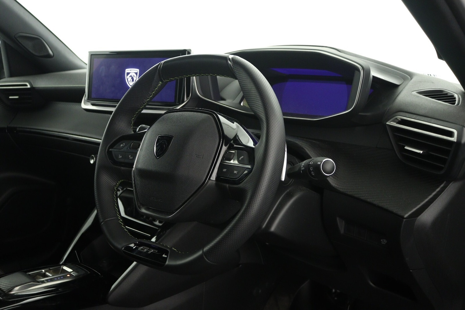 Used Peugeot 2008 2023 for sale - 76872699: Photo 14