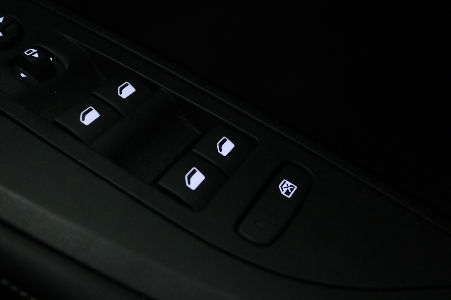 Used Peugeot 2008 2023 for sale - 76872699: Photo 22