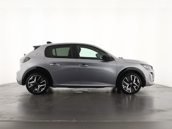 Used Peugeot 208 2026 for sale - 77457832: Photo