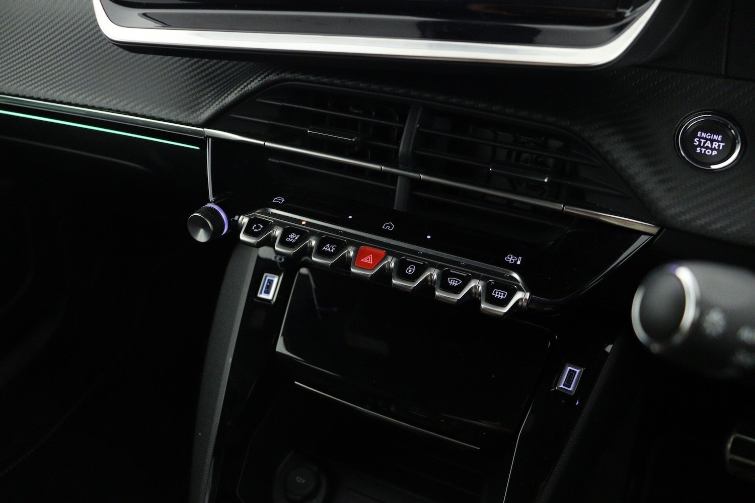 Used Peugeot 2008 2023 for sale - 76871900: Photo 15