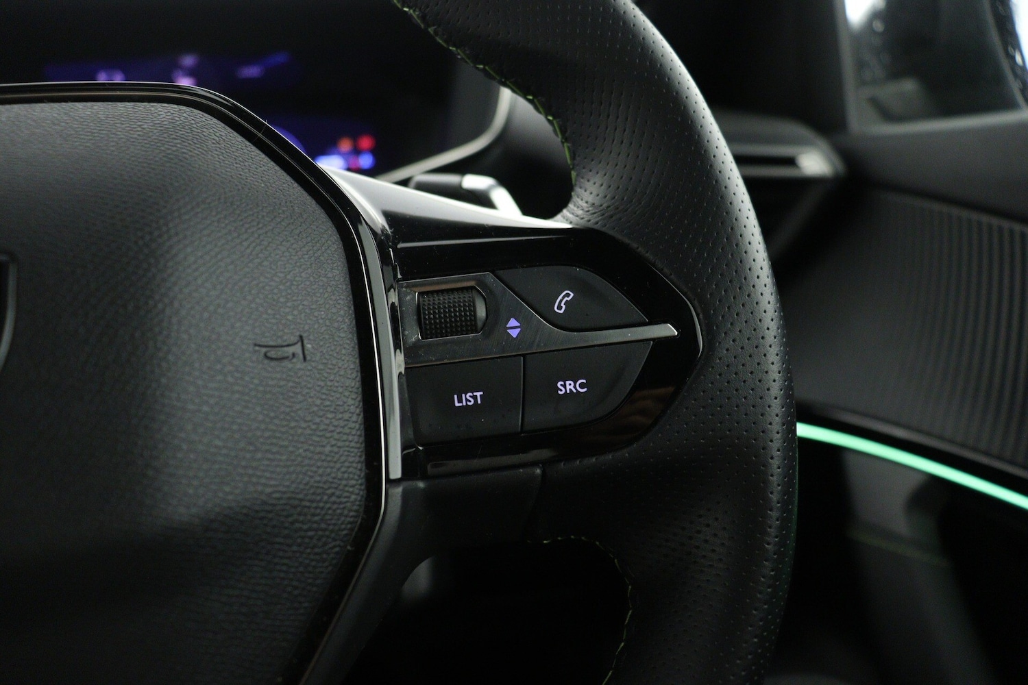 Used Peugeot 2008 2023 for sale - 76871900: Photo 19