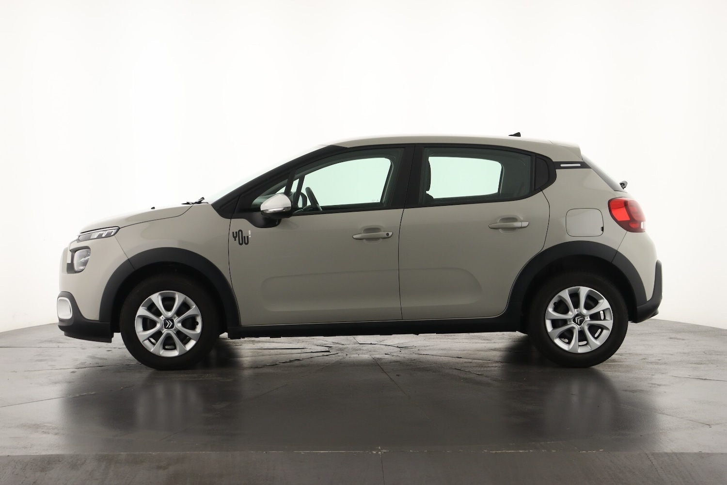 Used Citroen C3 2023 for sale - 76870249: Photo 8