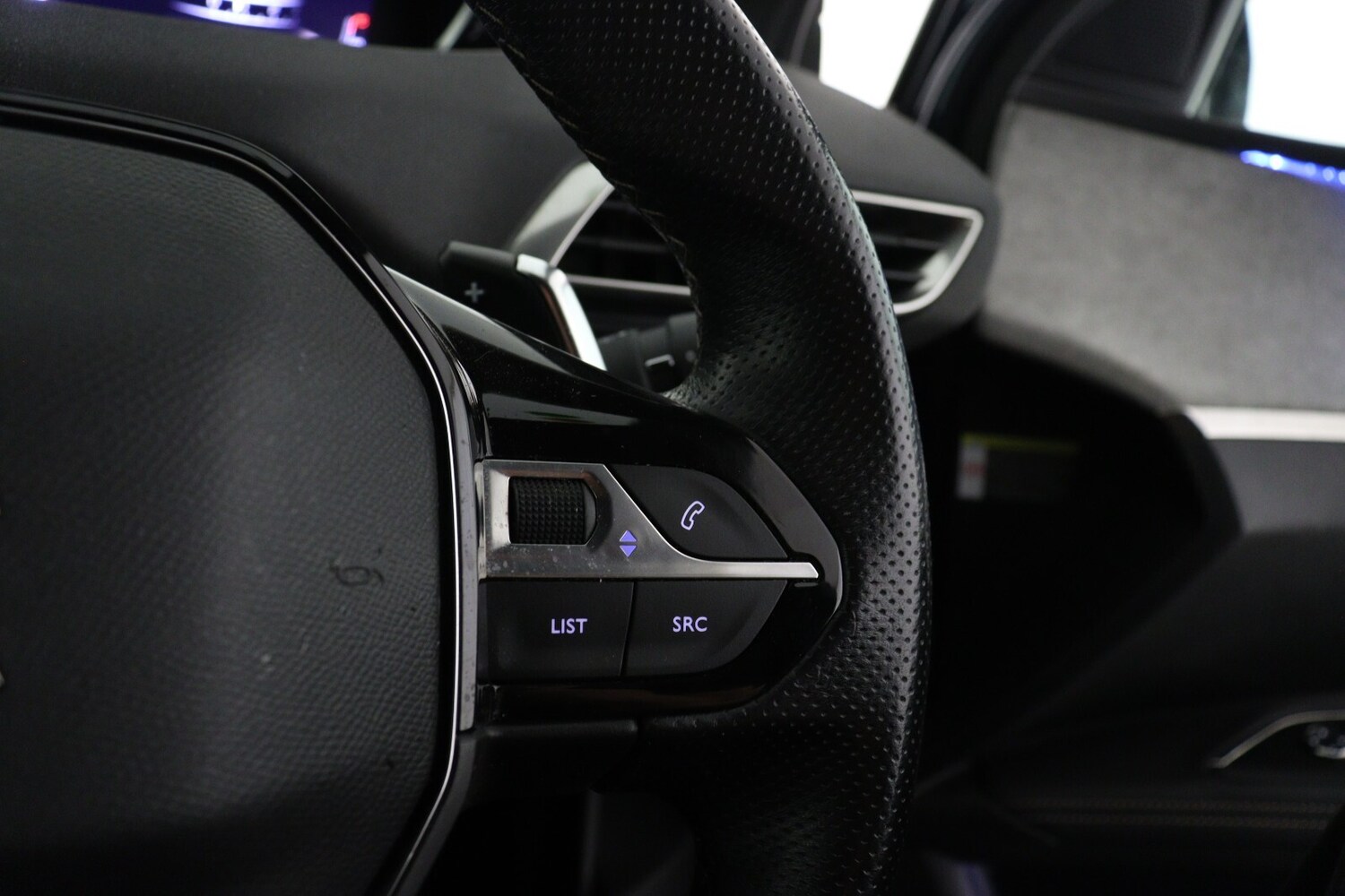 Used Peugeot 5008 2023 for sale - 76871690: Photo 23