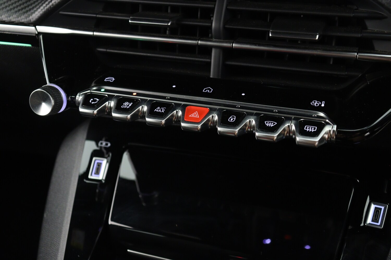 Used Peugeot 2008 2024 for sale - 77565463: Photo 21