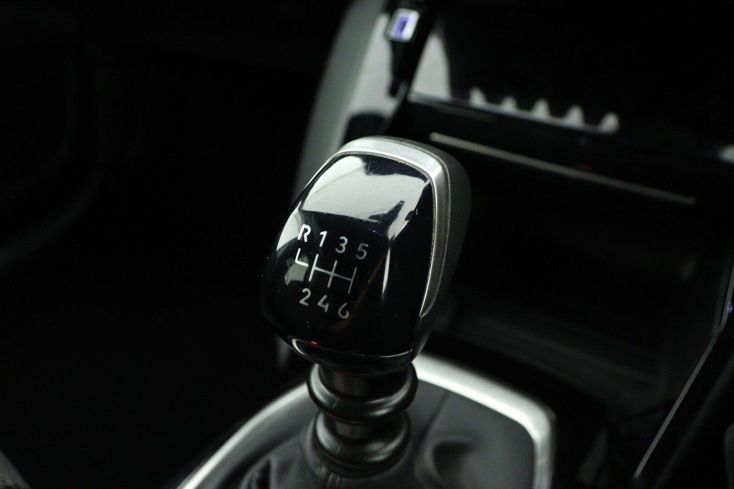 Used Peugeot 208 2024 for sale - 76116748: Photo 18