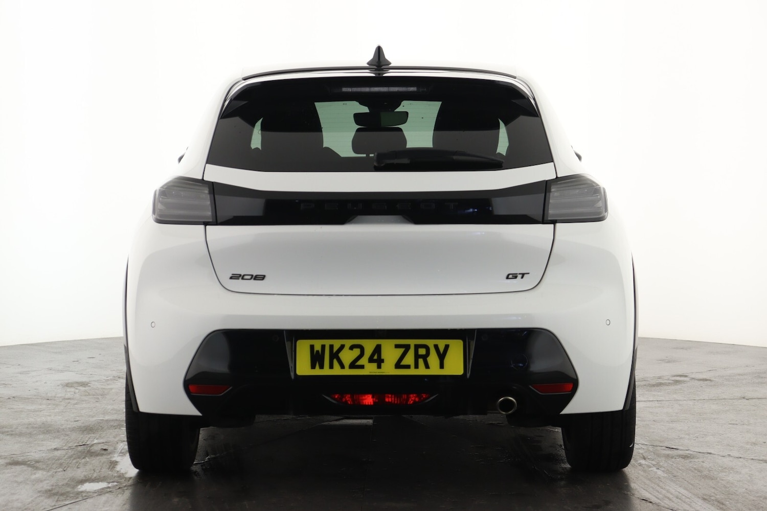 Used Peugeot 208 2024 for sale - 76116748: Photo 2