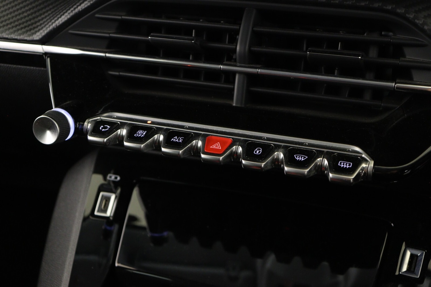 Used Peugeot 208 2020 for sale - 76869843: Photo 18