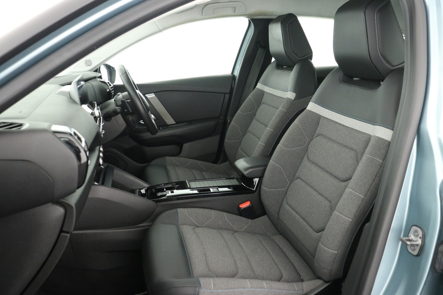 Used Citroen C4 2023 for sale - 76609713: Photo 11