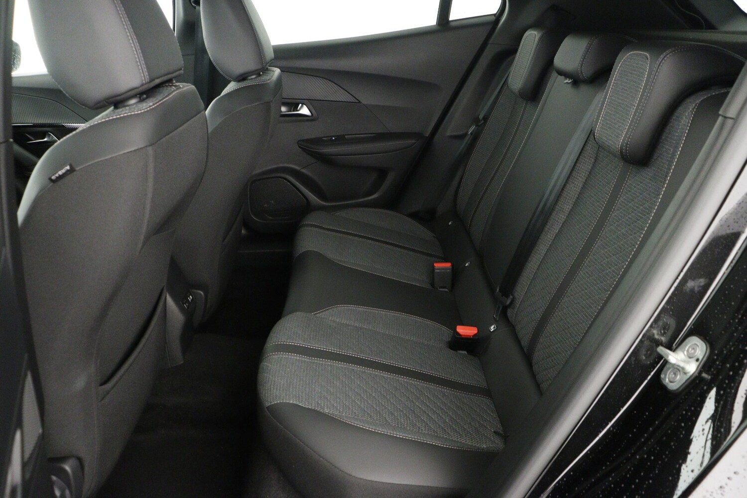 Used Peugeot 2008 2025 for sale - 76871351: Photo 12