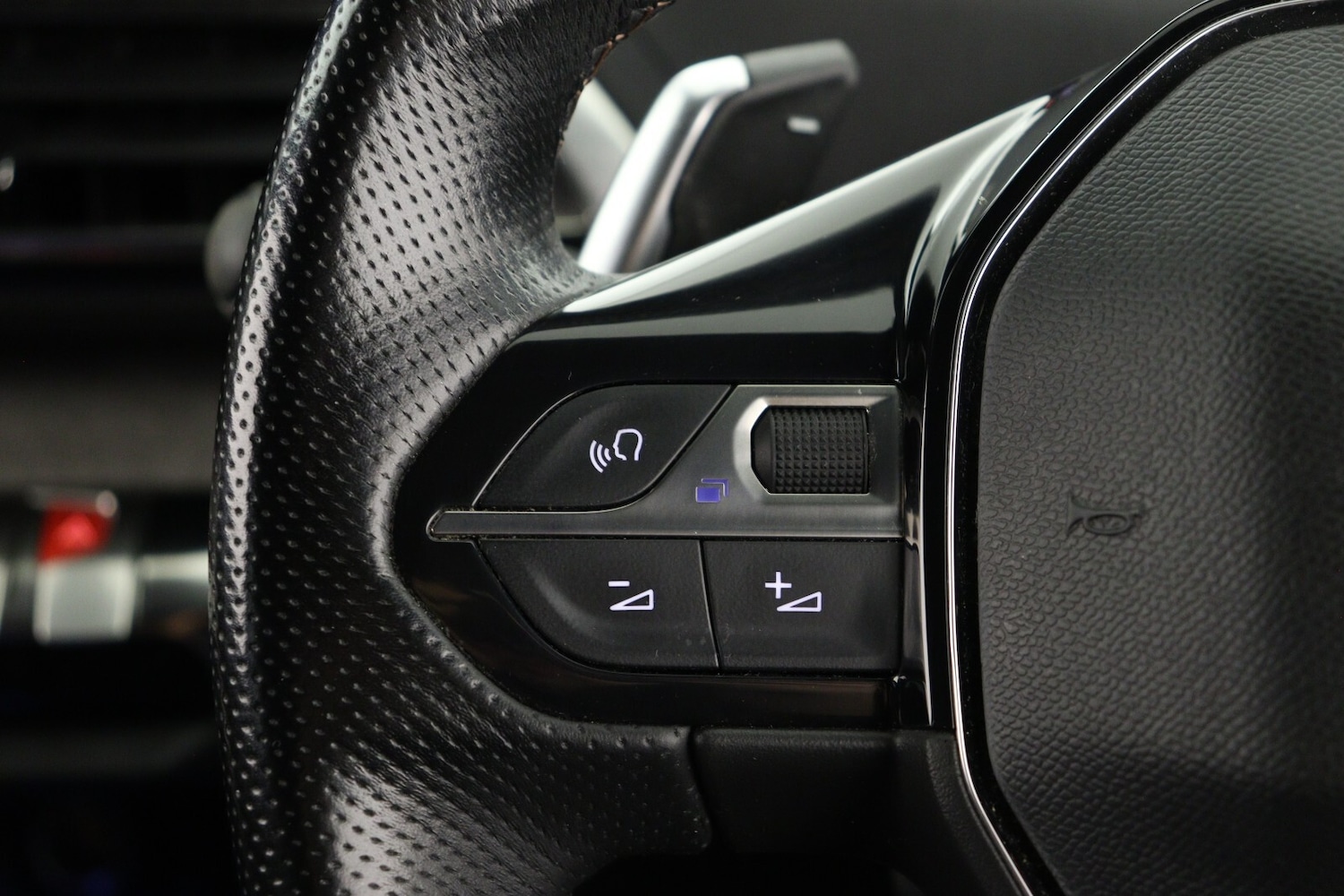 Used Peugeot 5008 2023 for sale - 77406373: Photo 26