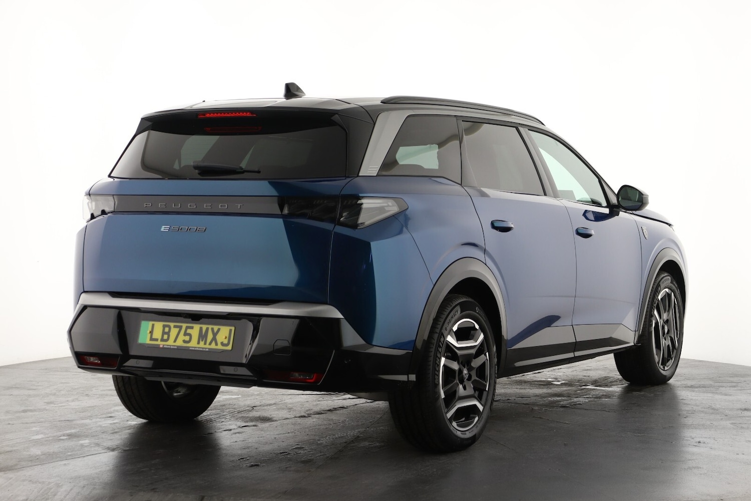 Used Peugeot 5008 2025 for sale - 77116108: Photo 3