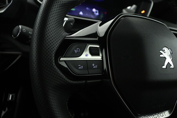 Used Peugeot 208 2022 for sale - 75764043: Photo 19