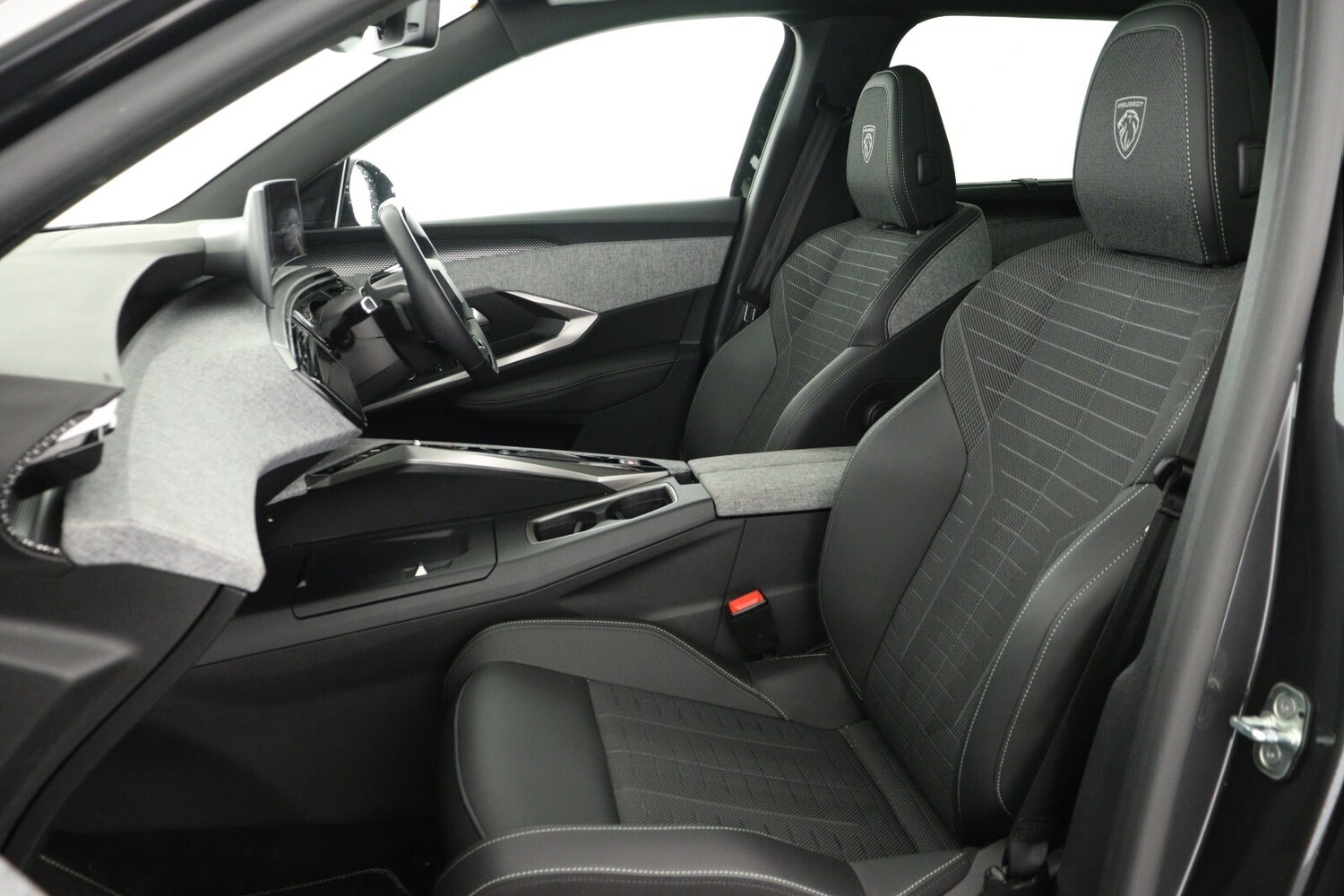 Used Peugeot 5008 2026 for sale - 77218840: Photo 11