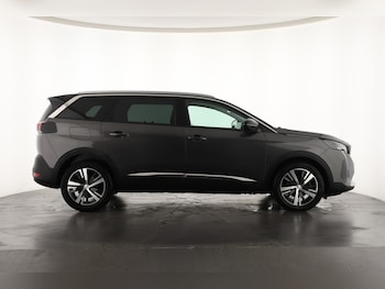 Used Peugeot 5008 2022 for sale - 76557016: Photo