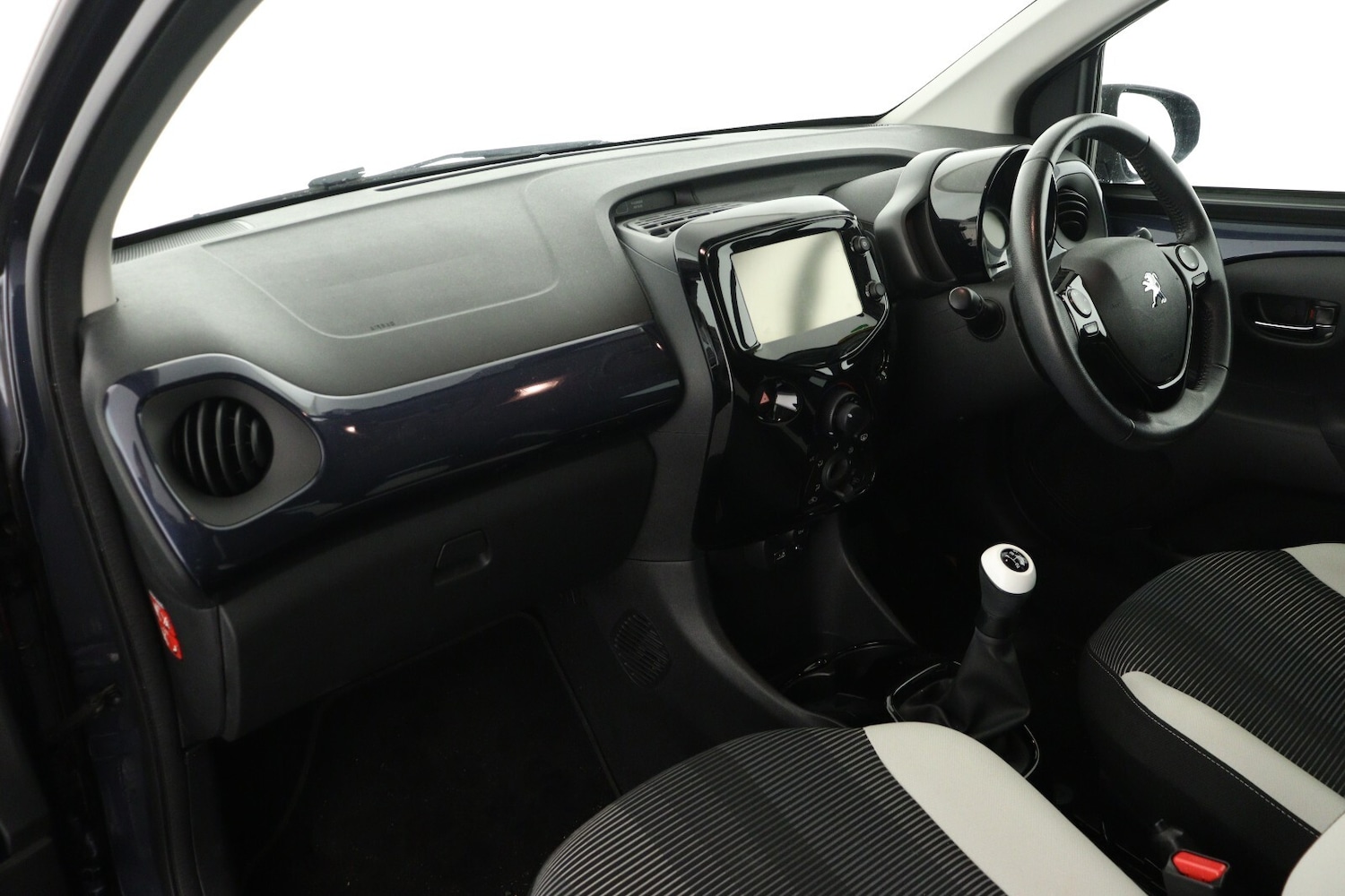 Used Peugeot 108 2017 for sale - 76717341: Photo 10