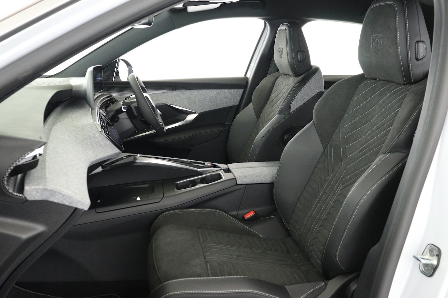 Used Peugeot 3008 2025 for sale - 76615584: Photo 13