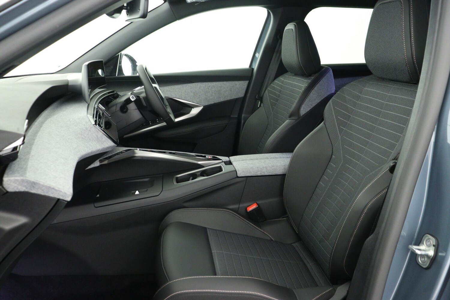 Used Peugeot 5008 2026 for sale - 77218823: Photo 11