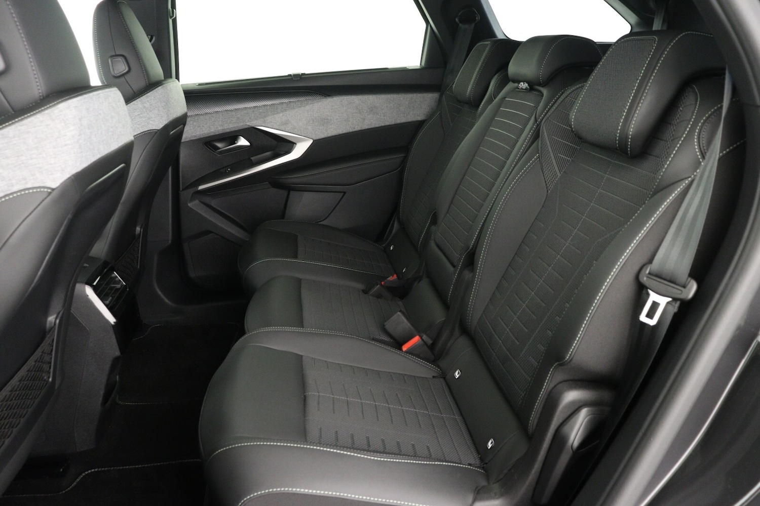 Used Peugeot 5008 2025 for sale - 77388958: Photo 14