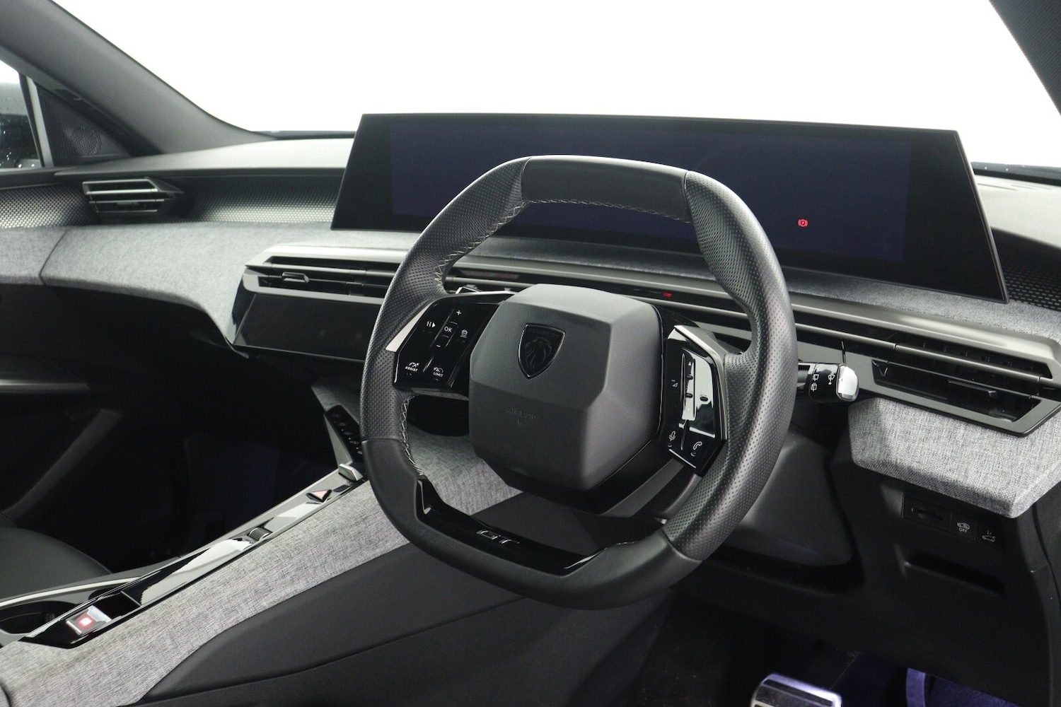 Used Peugeot 5008 2025 for sale - 77388958: Photo 17