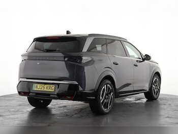 Used Peugeot 5008 2025 for sale - 77388958: Photo