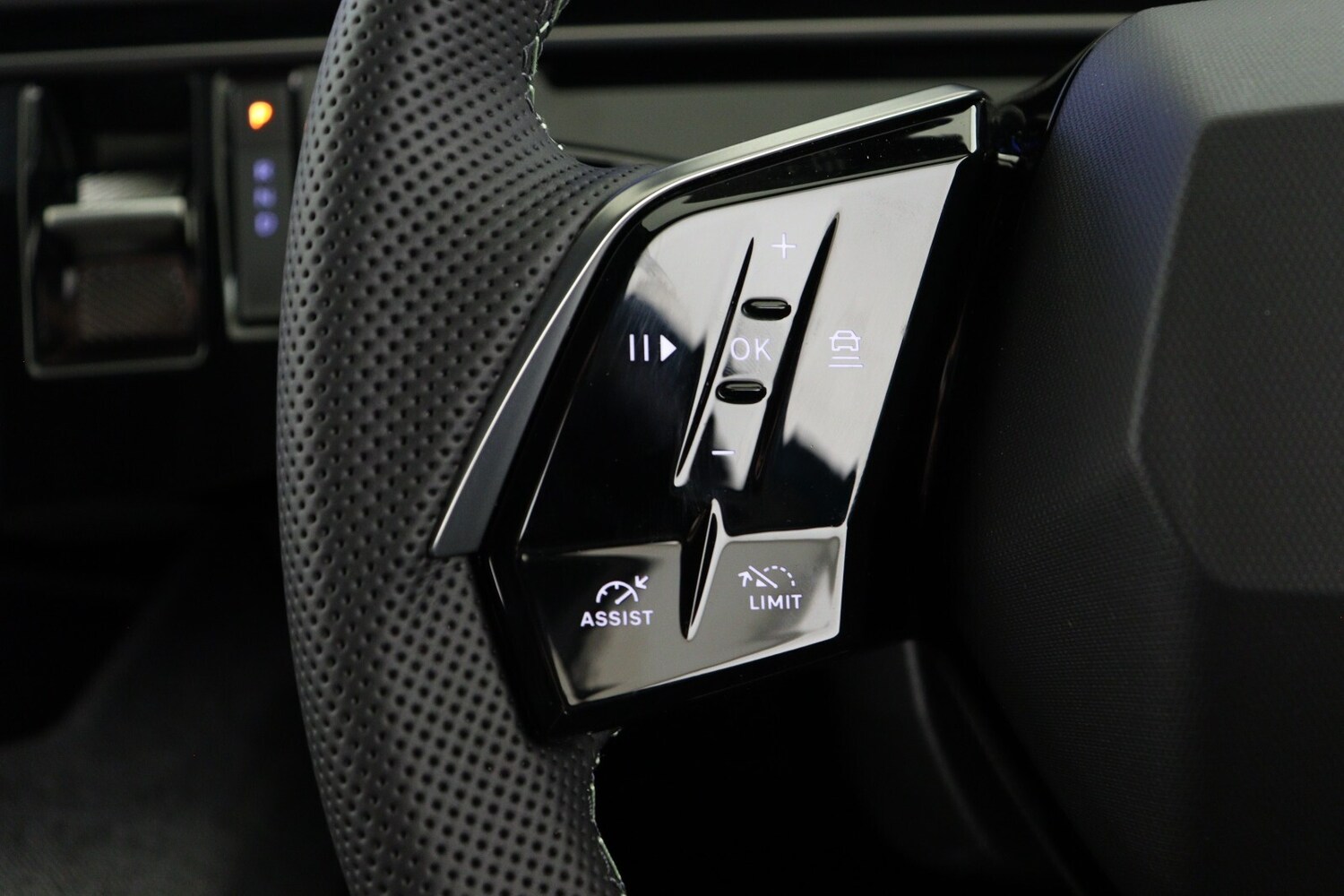 Used Peugeot 3008 2024 for sale - 77640760: Photo 30