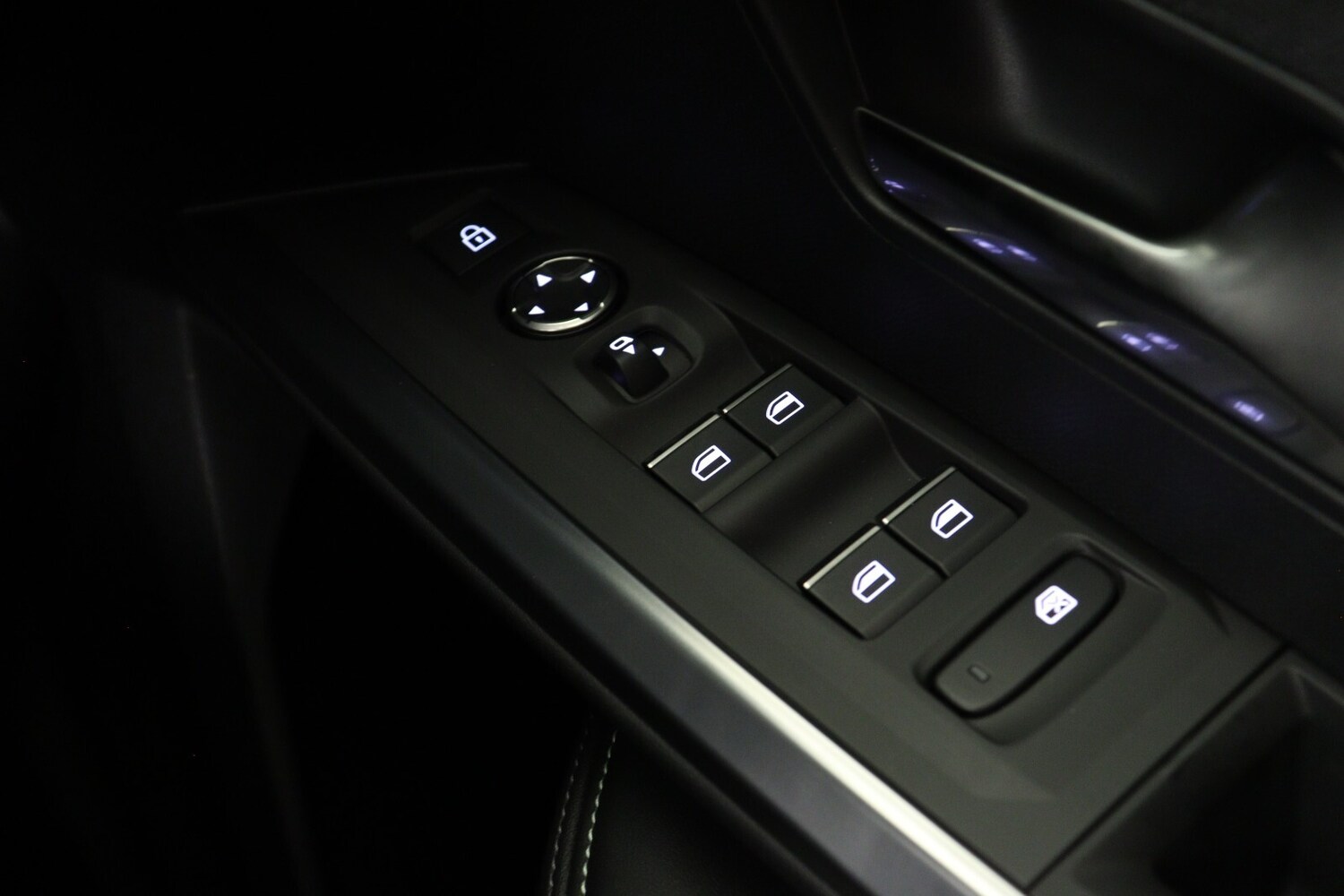 Used Peugeot 3008 2024 for sale - 77640760: Photo 32