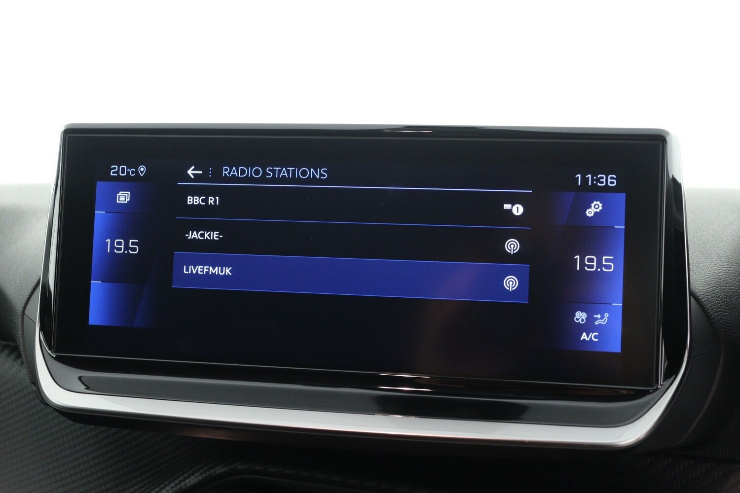 Used Peugeot 208 2022 for sale - 75916855: Photo 16