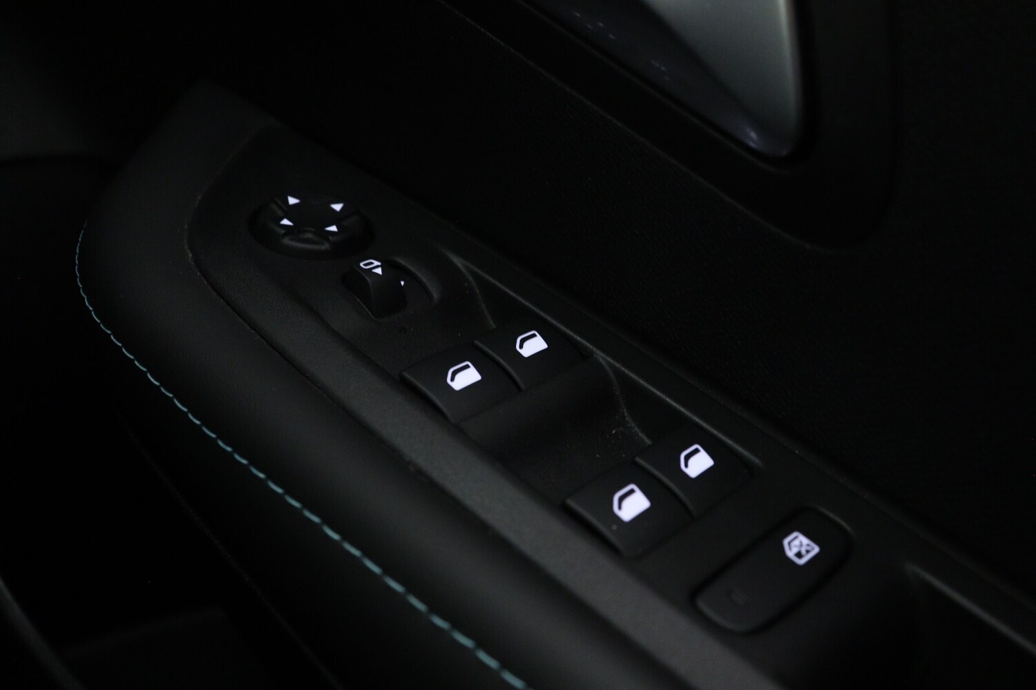 Used Peugeot 208 2022 for sale - 75916855: Photo 23