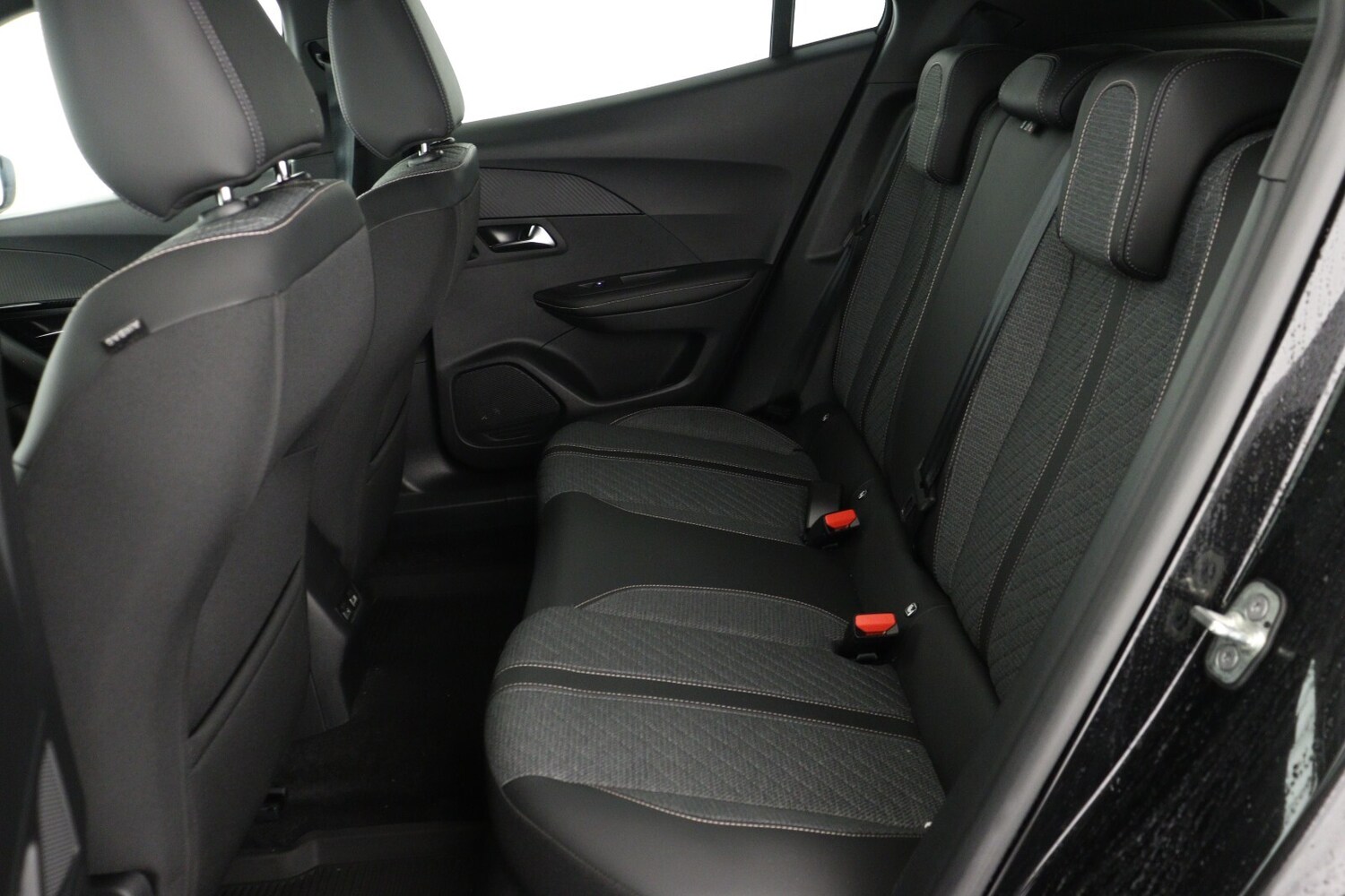 Used Peugeot 2008 2023 for sale - 76869688: Photo 13