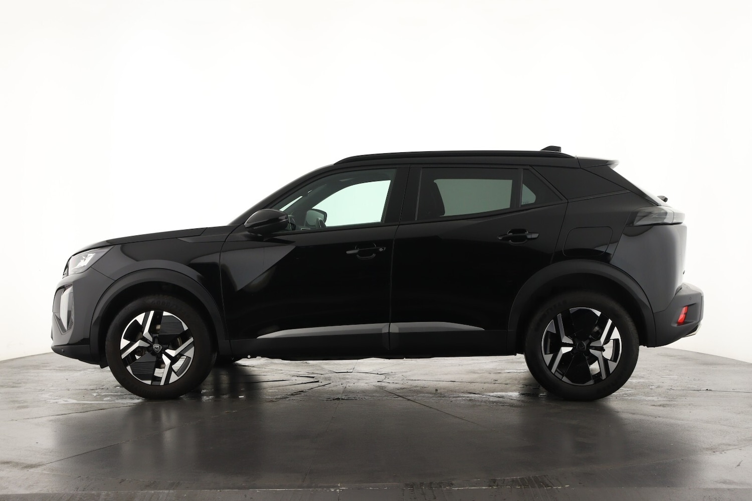 Used Peugeot 2008 2023 for sale - 76869688: Photo 8