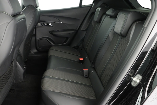 Used Peugeot 2008 2023 for sale - 76078998: Photo 13