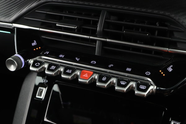 Used Peugeot 2008 2023 for sale - 76078998: Photo 21