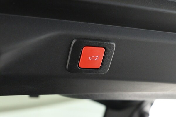 Used Peugeot 3008 2024 for sale - 75771421: Photo 11