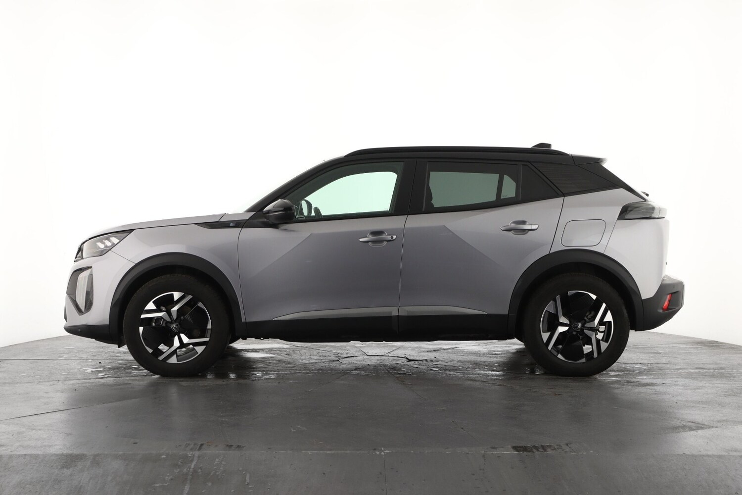 Used Peugeot 2008 2024 for sale - 78226083: Photo 8