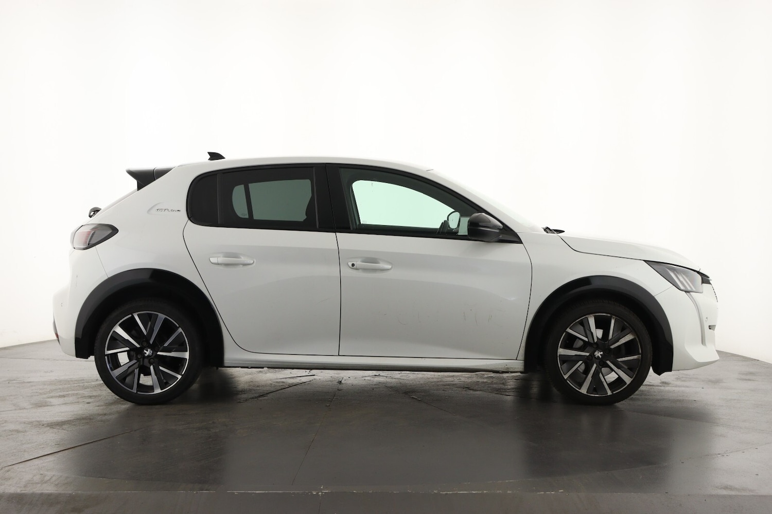 Used Peugeot 208 2020 for sale - 76372739: Photo 5