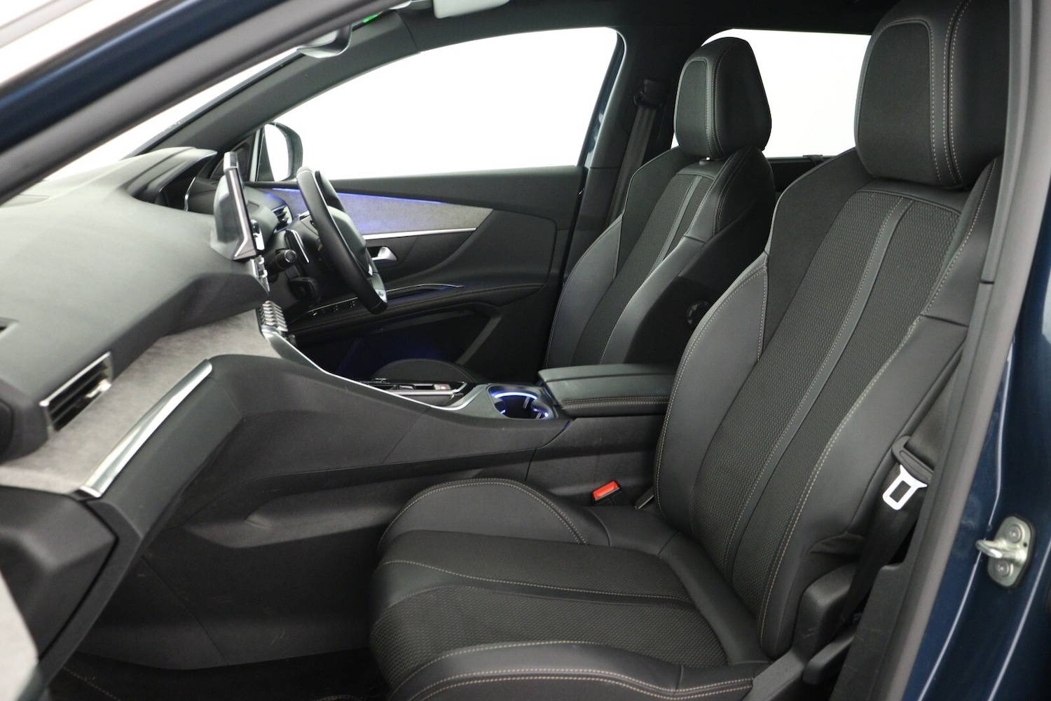 Used Peugeot 5008 2023 for sale - 76870218: Photo 12