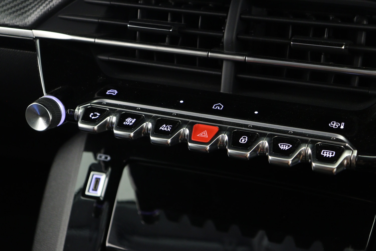 Used Peugeot 208 2024 for sale - 76871902: Photo 21