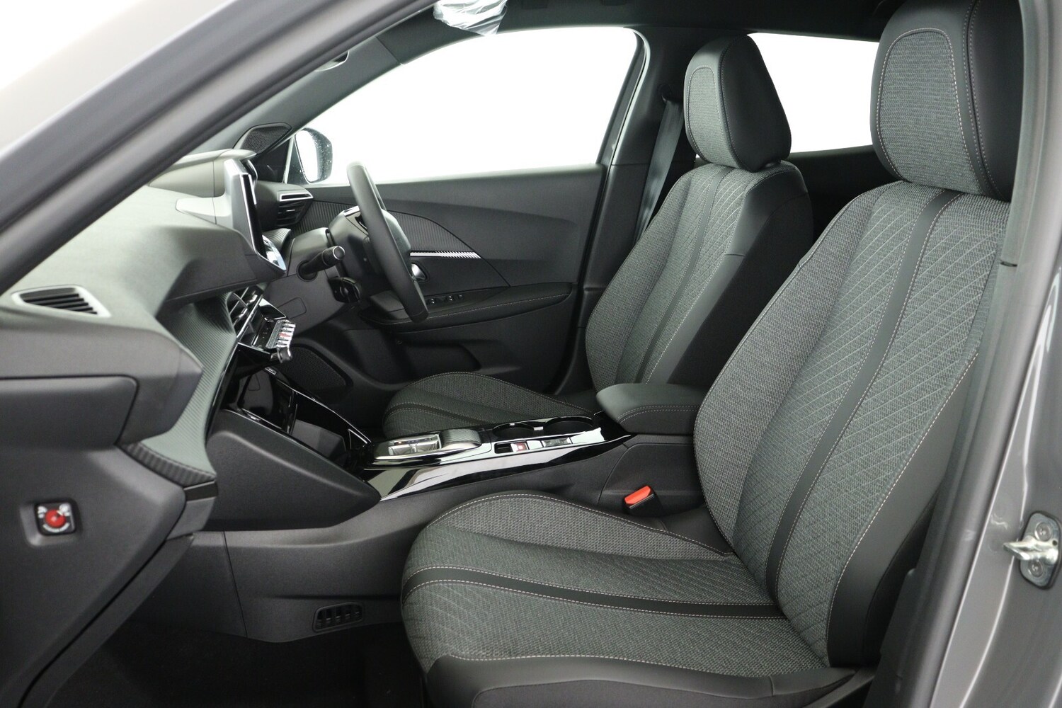 Used Peugeot 2008 2025 for sale - 76615299: Photo 10