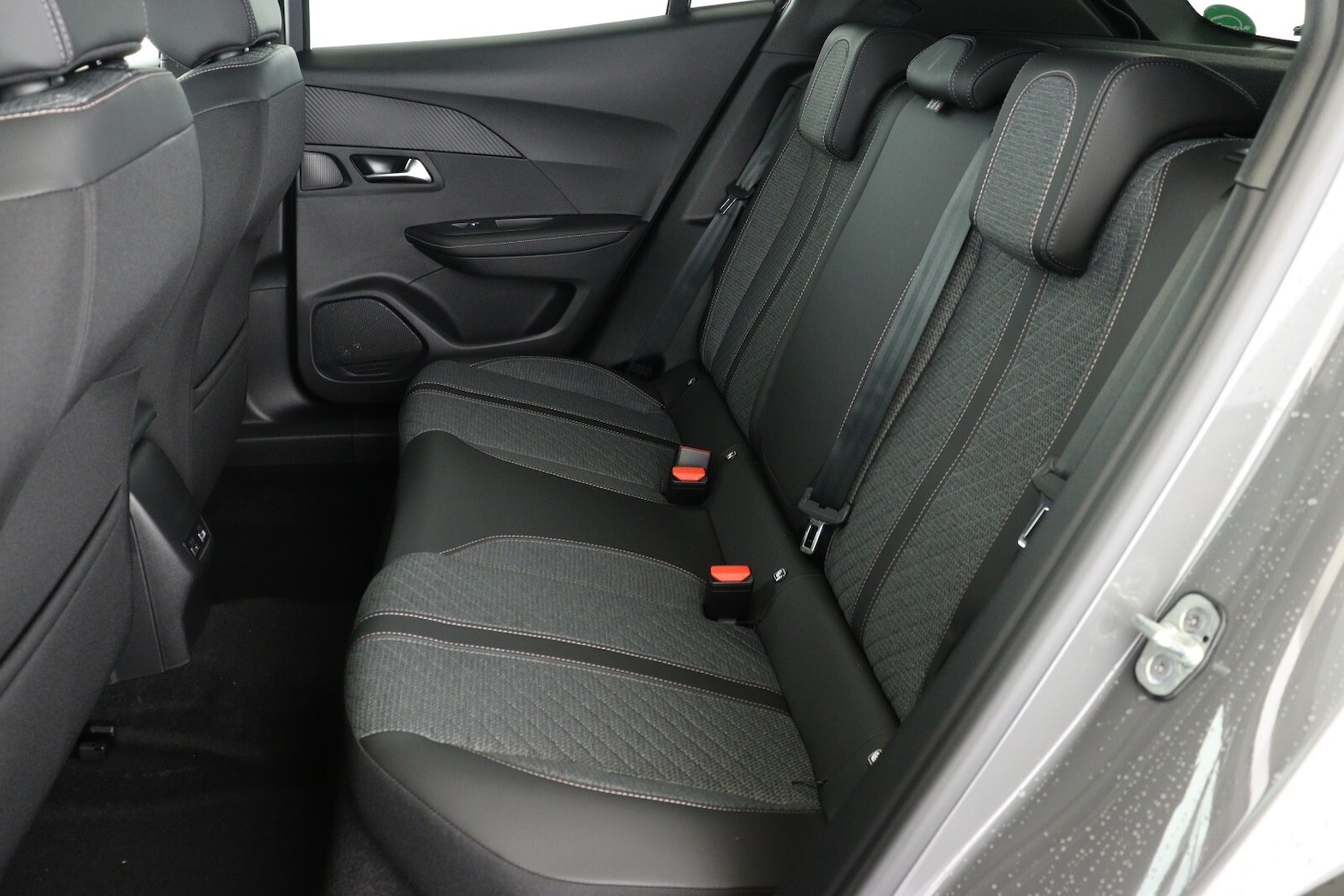 Used Peugeot 2008 2025 for sale - 76615299: Photo 12