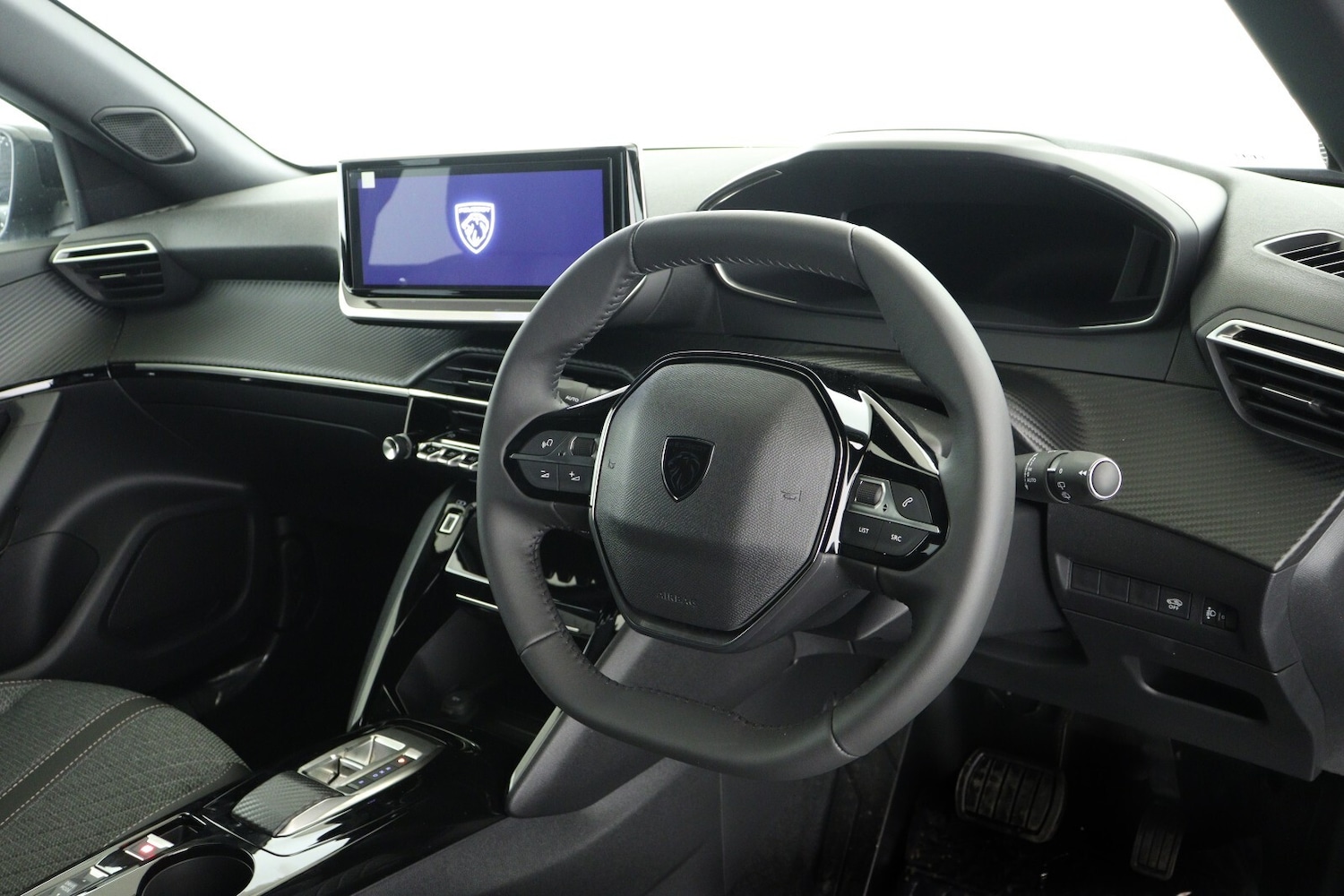 Used Peugeot 2008 2025 for sale - 76615299: Photo 13