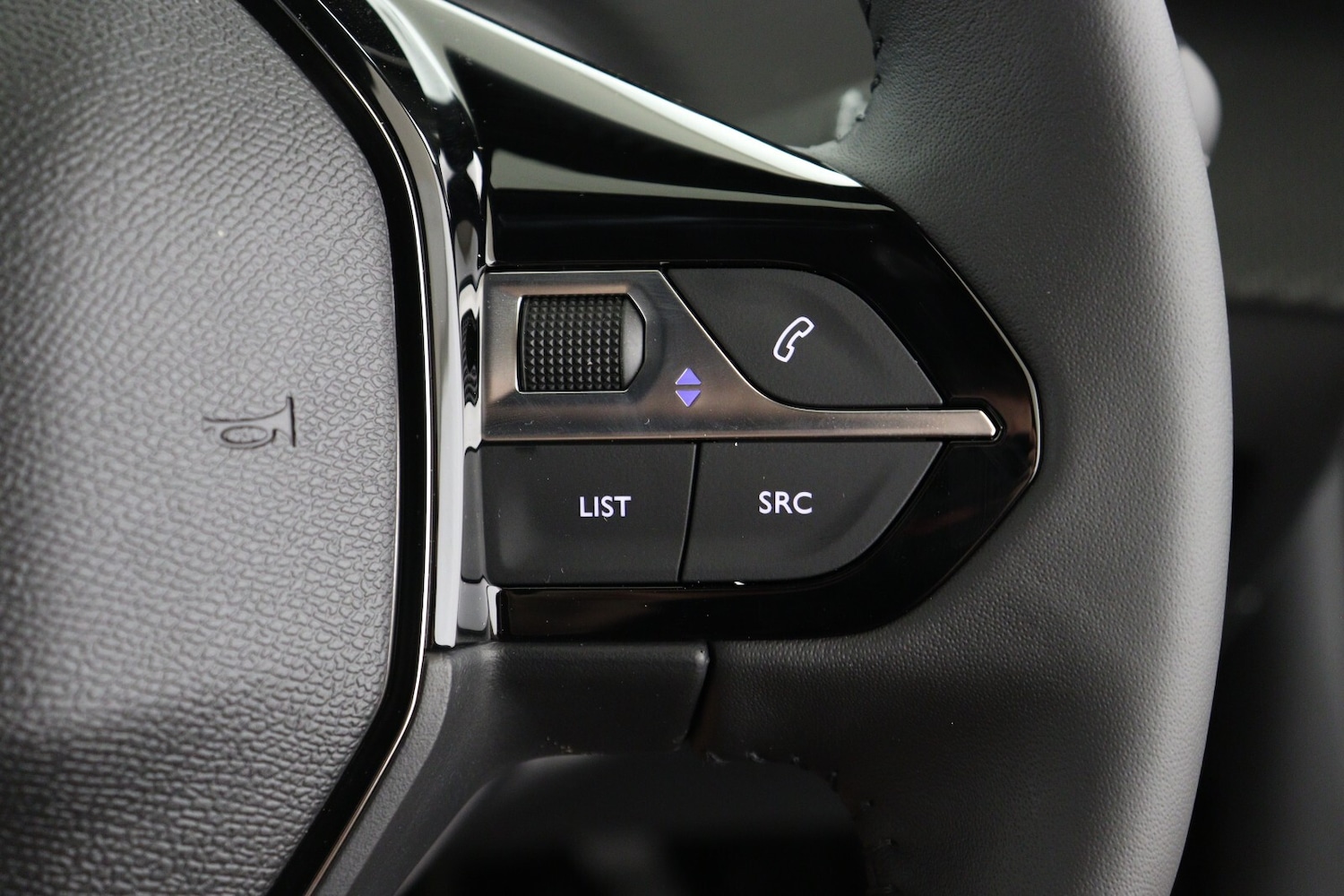 Used Peugeot 2008 2025 for sale - 76615299: Photo 24