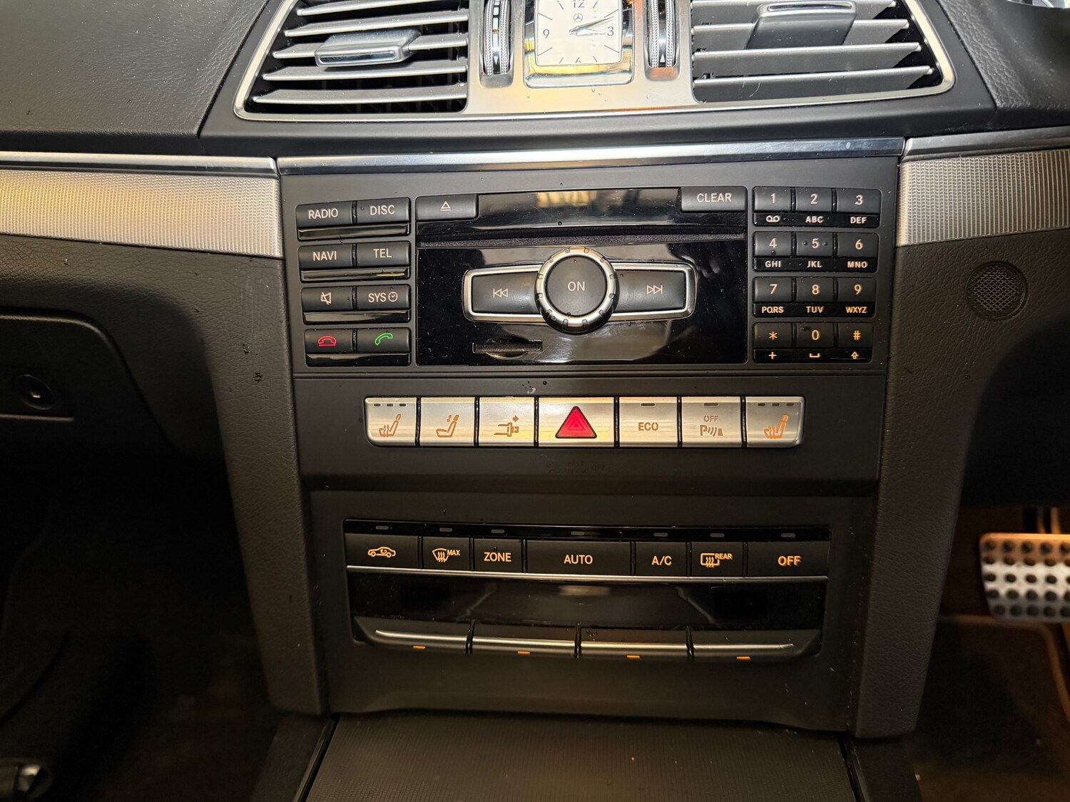 Used Mercedes-Benz E Class 2014 for sale - 77897269: Photo 9