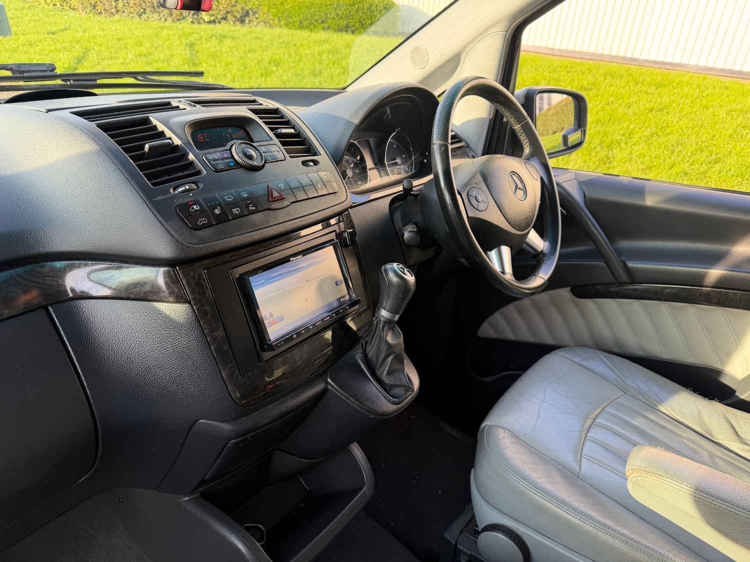 Used Mercedes-Benz Viano 2011 for sale - 78111636: Photo 12